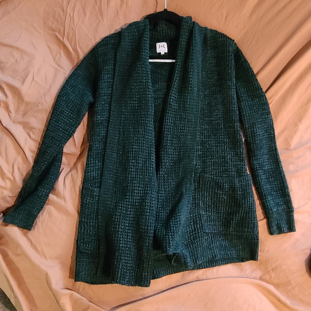 Dark Green knit Cardigen size small